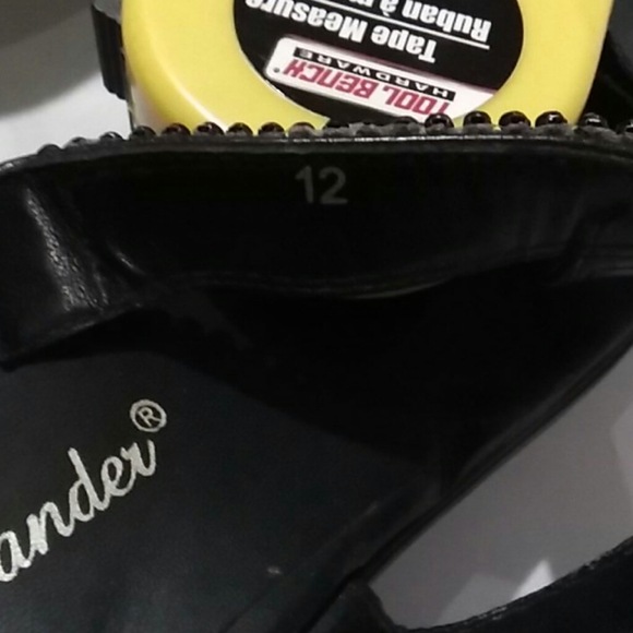 Athena Alexander - Picture 4 of 7